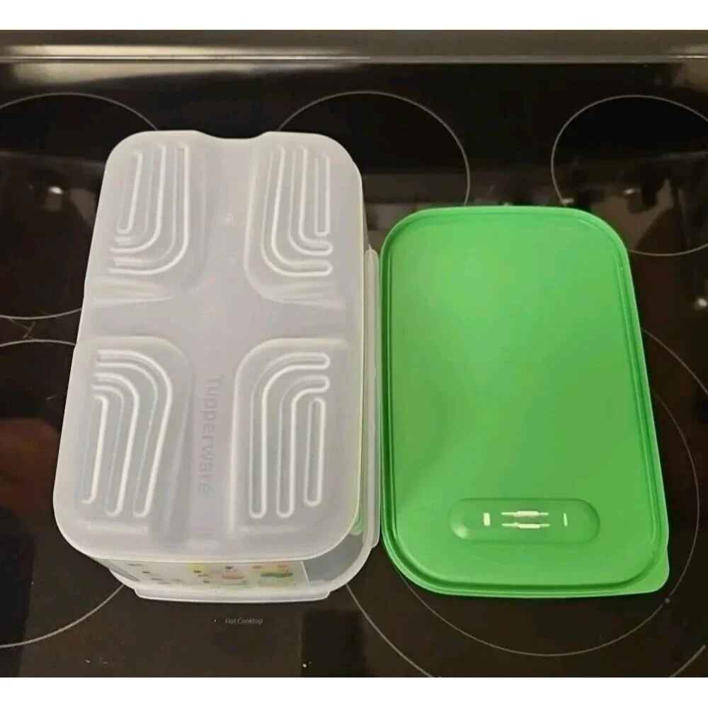 Tupperware FridgeSmart Medium Deep Container 1 Gal. Fruit & Veg Keeper Green